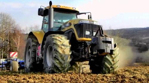 Challenger MT665B fiche technique et avis
