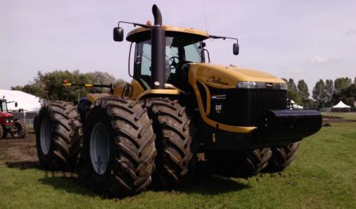 Challenger MT975 fiche technique et avis